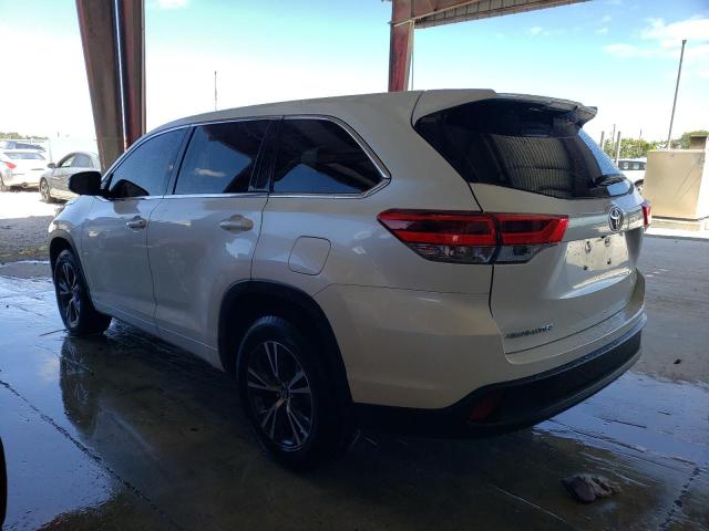 Photo 2 from auction – 2018 TOYOTA HIGHLANDER with VIN 5TDZARFH4JS039954