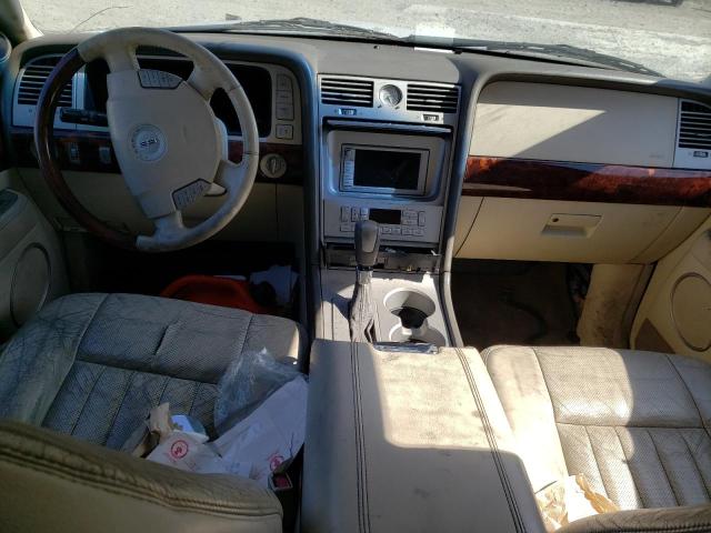 Photo 8 from auction – 2004 LINCOLN NAVIGATOR with VIN 5LMFU28R04LJ06085