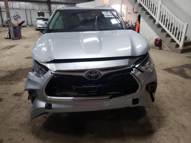 Photo 5 from auction – 2022 TOYOTA HIGHLANDER with VIN 5TDGZRAH3NS554165