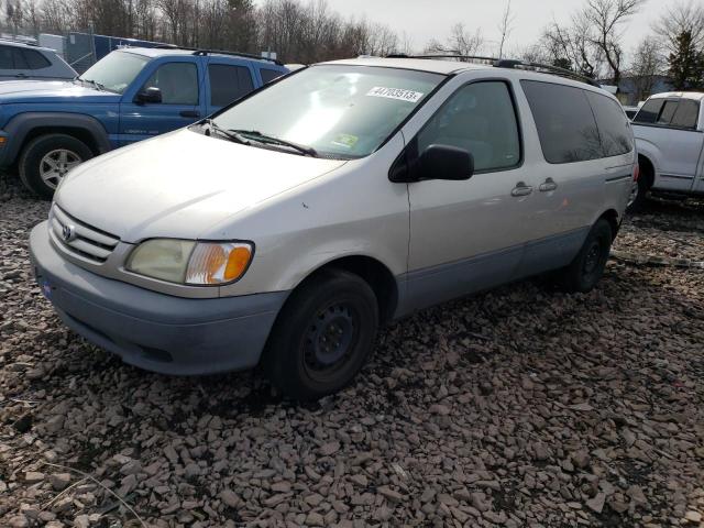TOYOTA SIENNA LE 2002 with VIN 4T3ZF19C02U479351 - Photo from auction