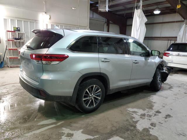 Photo 3 from auction – 2019 TOYOTA HIGHLANDER with VIN 5TDJZRFH7KS582870