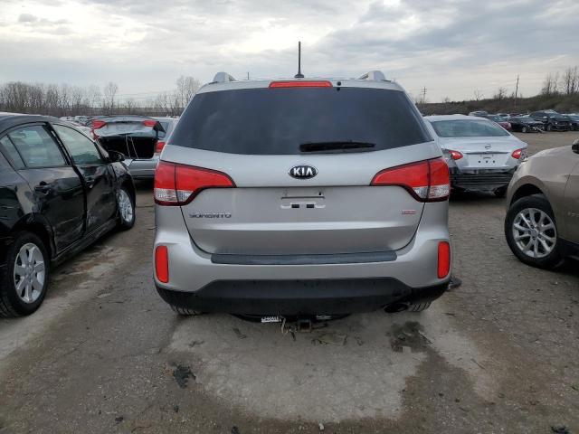 Photo 6 from auction – 2015 KIA SORENTO LX with VIN 5XYKT4A79FG580788
