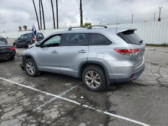 Photo 2 from auction – 2015 TOYOTA HIGHLANDER with VIN 5TDBKRFH4FS103769