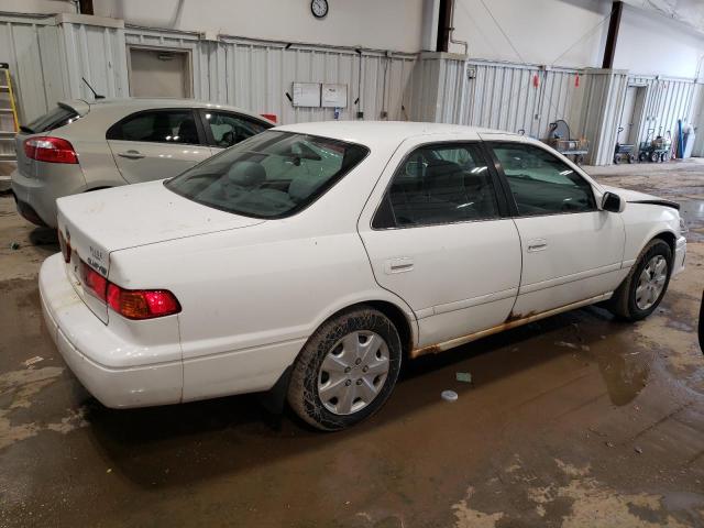 Photo 3 from auction – 2000 TOYOTA CAMRY CE with VIN JT2BG22KXY0451360