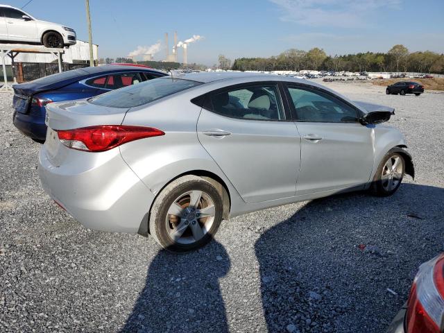 Photo 3 from auction – 2013 HYUNDAI ELANTRA GL with VIN 5NPDH4AE2DH287992