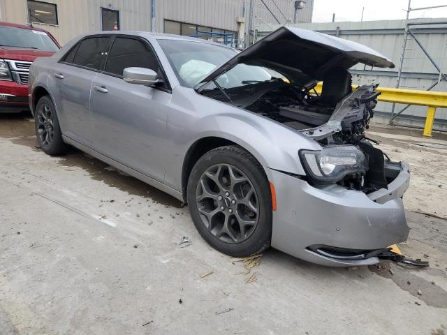 Photo 4 from auction – 2018 CHRYSLER 300 S with VIN 2C3CCAGG5JH130581