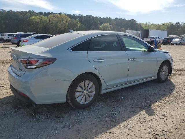 Photo 3 from auction – 2016 HYUNDAI SONATA HYB with VIN KMHE24L1XGA013379