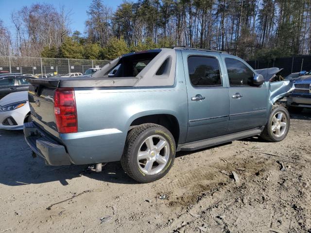 Photo 3 from auction – 2011 CHEVROLET AVALANCHE with VIN 3GNTKGE34BG112745