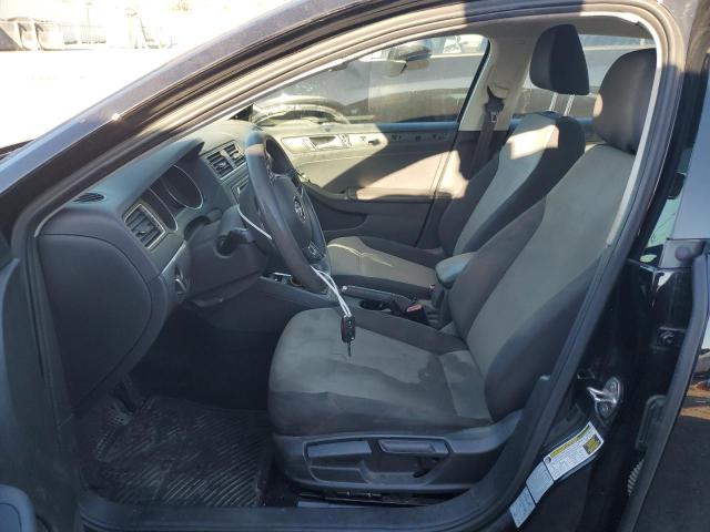 Photo 7 from auction – 2018 VOLKSWAGEN JETTA S with VIN 3VW2B7AJ3JM204872