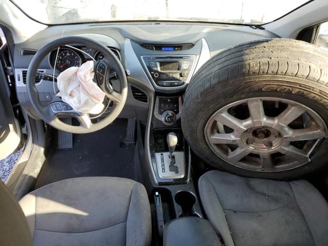 Photo 8 from auction – 2013 HYUNDAI ELANTRA GL with VIN 5NPDH4AE2DH287992