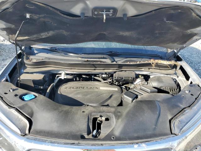 Photo 11 from auction – 2019 HONDA RIDGELINE with VIN 5FPYK3F56KB023599