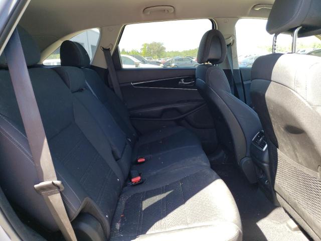 Photo 11 from auction – 2016 KIA SORENTO LX with VIN 5XYPG4A37GG075809