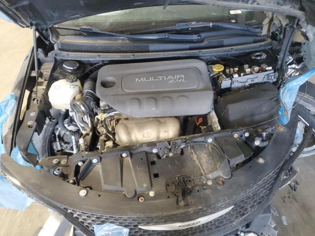 Photo 11 from auction – 2015 CHRYSLER 200 S with VIN 1C3CCCBB8FN695672