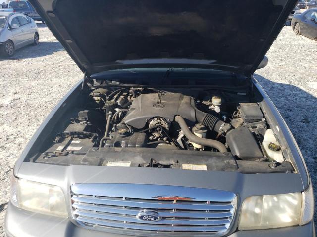 Photo 11 from auction – 2000 FORD CROWN VICT with VIN 2FAFP74W1YX105226