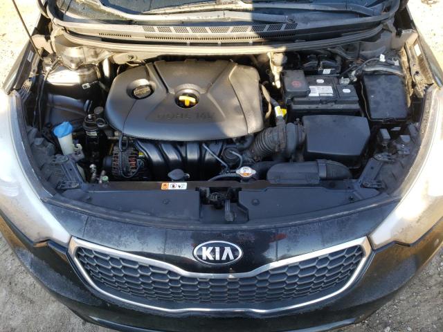 Photo 11 from auction – 2015 KIA FORTE LX with VIN KNAFK4A6XF5290609