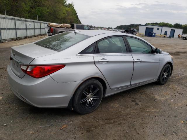 Photo 3 from auction – 2012 HYUNDAI SONATA GLS with VIN 5NPEB4AC2CH459828
