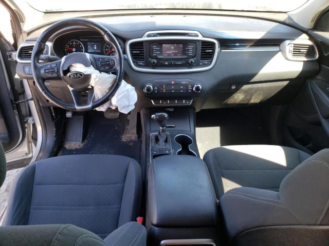 Photo 8 from auction – 2016 KIA SORENTO LX with VIN 5XYPG4A37GG075809