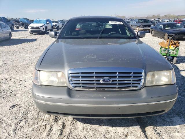 Photo 5 from auction – 2000 FORD CROWN VICT with VIN 2FAFP74W1YX105226