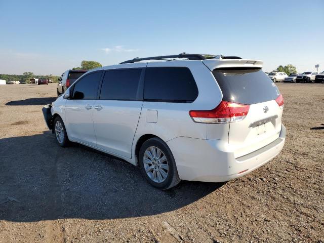 Photo 2 from auction – 2013 TOYOTA SIENNA XLE with VIN 5TDYK3DC0DS381872