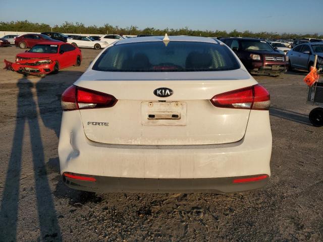 Photo 6 from auction – 2018 KIA FORTE LX with VIN 3KPFK4A74JE280439