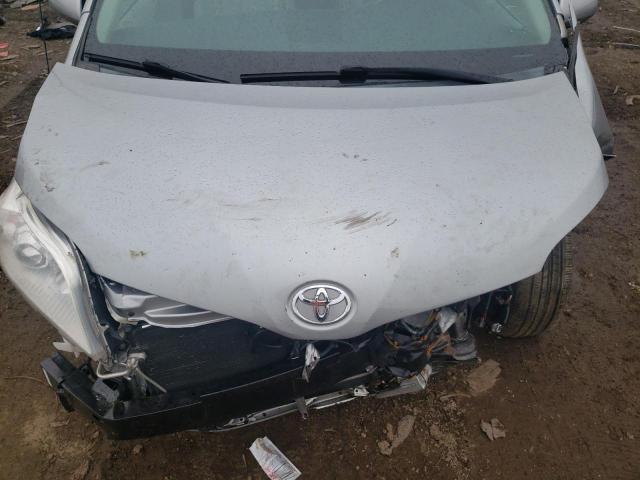 Photo 12 from auction – 2012 TOYOTA SIENNA XLE with VIN 5TDYK3DC5CS247695