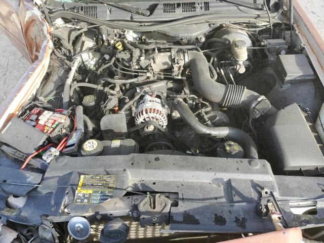 Photo 11 from auction – 2003 FORD CROWN VICT with VIN 2FAHP71W43X160517