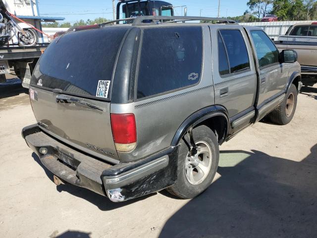 Photo 3 from auction – 1999 CHEVROLET BLAZER with VIN 1GNCS13W3X2229923