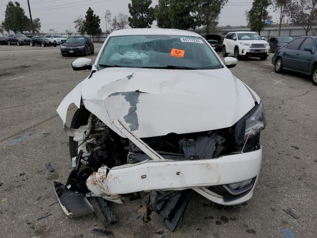 Photo 5 from auction – 2015 VOLKSWAGEN PASSAT S with VIN 1VWAT7A37FC107970