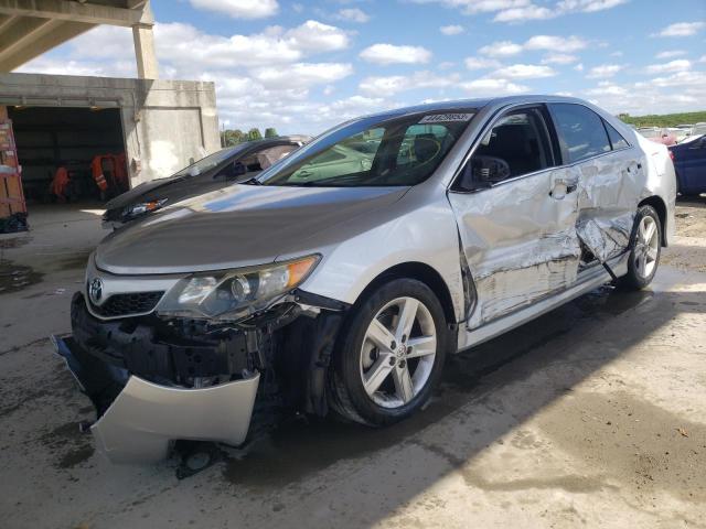 TOYOTA CAMRY L 2014 with VIN 4T1BF1FKXEU365688 - Photo from auction