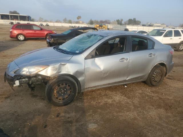MAZDA 3 I 2013 with VIN JM1BL1TG5D1753182 - Photo from auction