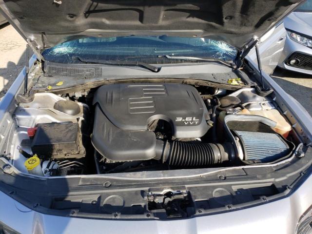 Photo 11 from auction – 2018 CHRYSLER 300 S with VIN 2C3CCABG4JH240237