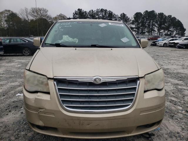 Photo 5 from auction – 2010 CHRYSLER TOWN & COU with VIN 2A4RR8D19AR338612
