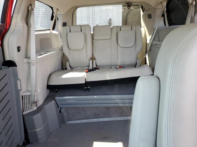 Photo 10 from auction – 2013 CHRYSLER TOWN & COU with VIN 2C7WC1BG9DR732188