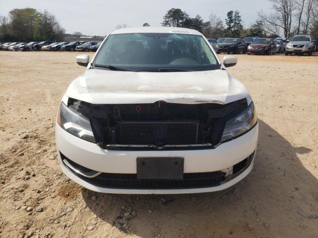 Photo 5 from auction – 2013 VOLKSWAGEN PASSAT S with VIN 1VWAP7A38DC020922
