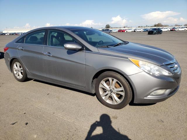 Photo 4 from auction – 2013 HYUNDAI SONATA SE with VIN 5NPEC4AC8DH709880
