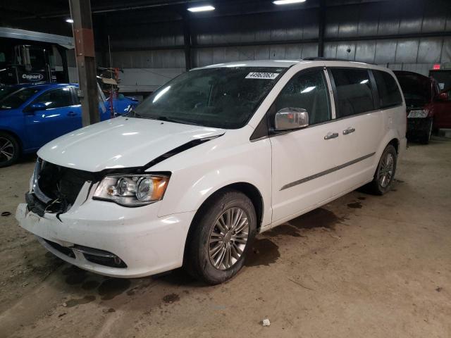 CHRYSLER TOWN & COU 2015 with VIN 2C4RC1CG6FR753334 - Photo from auction