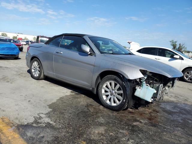 Photo 4 from auction – 2013 CHRYSLER 200 TOURIN with VIN 1C3BCBEB9DN606139