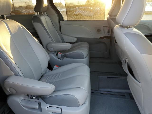 Photo 11 from auction – 2013 TOYOTA SIENNA XLE with VIN 5TDYK3DC0DS301910