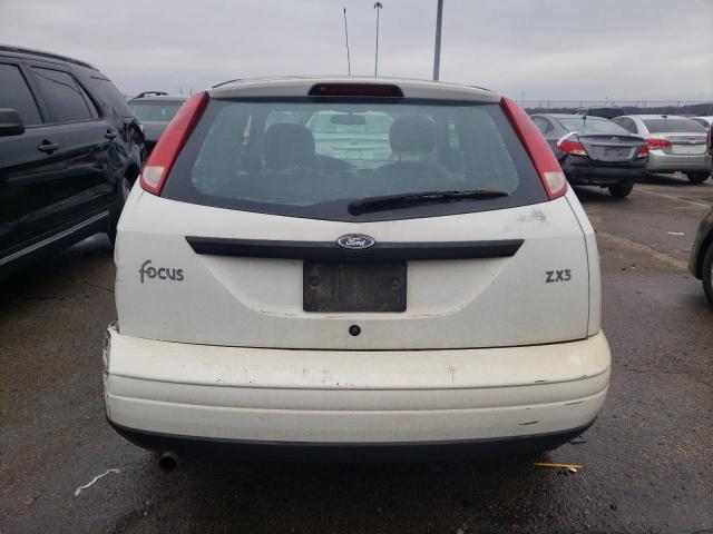 Photo 6 from auction – 2000 FORD FOCUS ZX3 with VIN 3FAFP3138YR213957