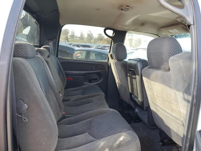 Photo 10 from auction – 2004 CHEVROLET AVALANCHE with VIN 3GNEK12T04G100850