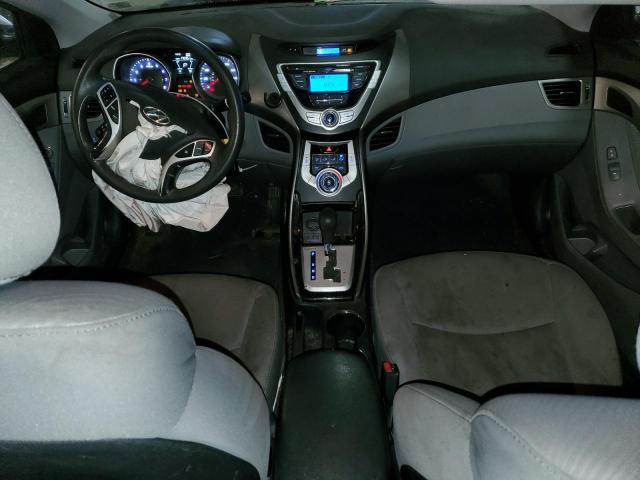 Photo 8 from auction – 2012 HYUNDAI ELANTRA GL with VIN 5NPDH4AE9CH093295