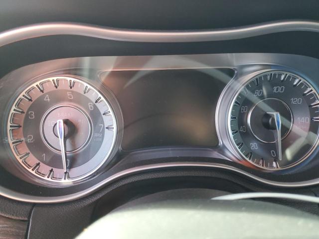 Photo 9 from auction – 2015 CHRYSLER 300 LIMITE with VIN 2C3CCAAG4FH810455