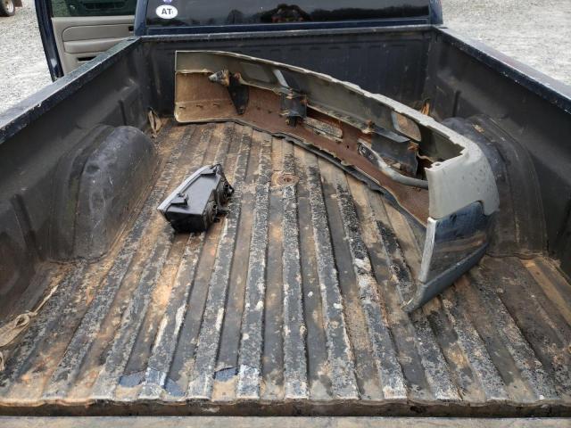 Photo 12 from auction – 2005 CHEVROLET SILVERADO with VIN 1GCHK23255F828782