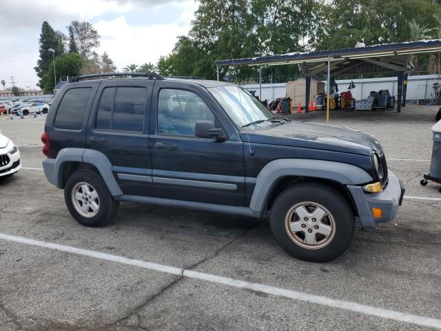 Photo 4 from auction – 2005 JEEP LIBERTY SP with VIN 1J4GL48K85W595293