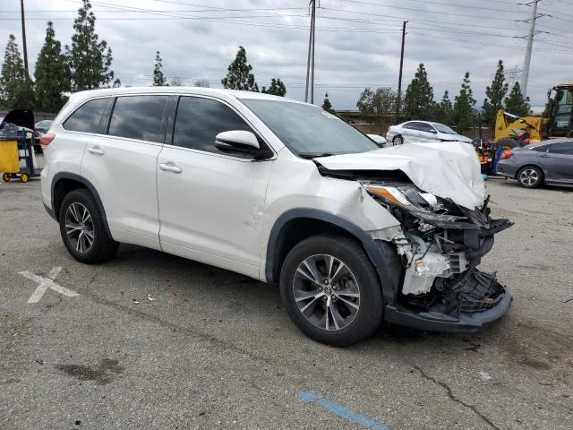 Photo 4 from auction – 2018 TOYOTA HIGHLANDER with VIN 5TDZARFH7JS039575