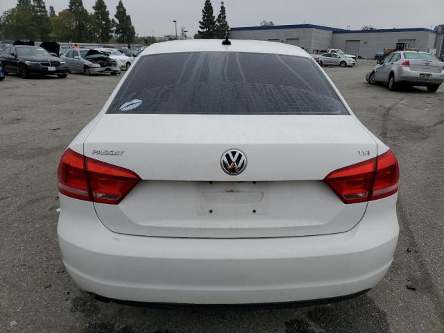 Photo 6 from auction – 2015 VOLKSWAGEN PASSAT S with VIN 1VWAT7A37FC107970