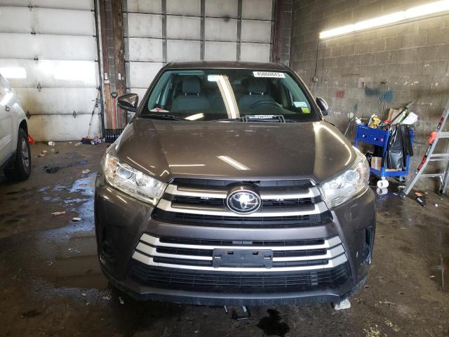 Photo 5 from auction – 2019 TOYOTA HIGHLANDER with VIN 5TDZZRFH4KS322817