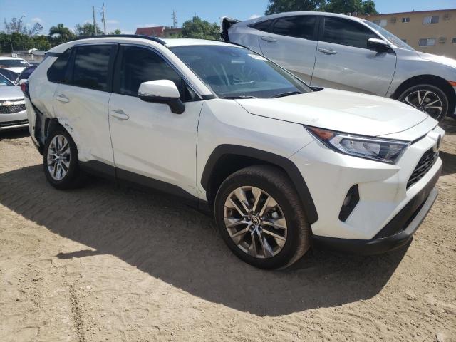 Photo 4 from auction – 2021 TOYOTA RAV4 XLE P with VIN 2T3C1RFV4MW179727