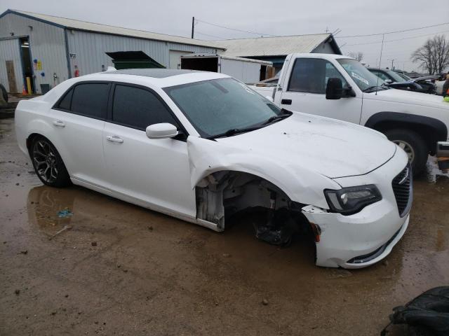 Photo 4 from auction – 2016 CHRYSLER 300 S with VIN 2C3CCABG6GH295197