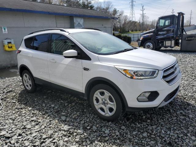 Photo 4 from auction – 2017 FORD ESCAPE SE with VIN 1FMCU0GD2HUB36057